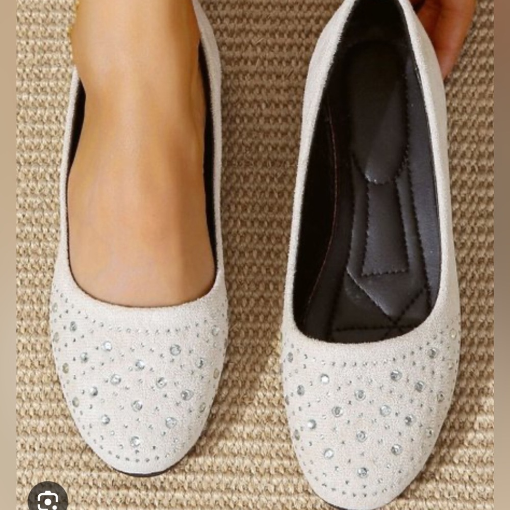 YASIRUN - Beige Rhinestone Ballet Flat - size 9 - new